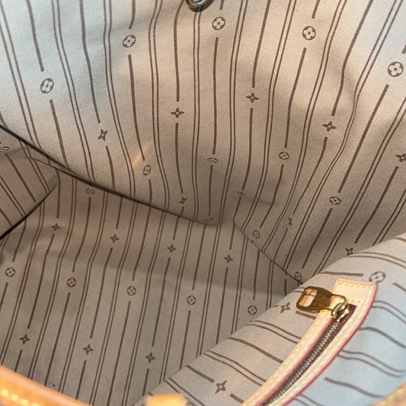Monogram Louis Vuitton Delightful - Picture 9 of 13